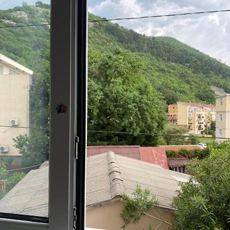 P&V Lägenhet Budva Exteriör bild